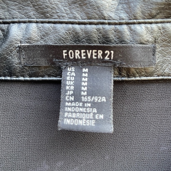 FOREVER 21 | Women’s Sheer Collar Button Up Blouse - Picture 5 of 8